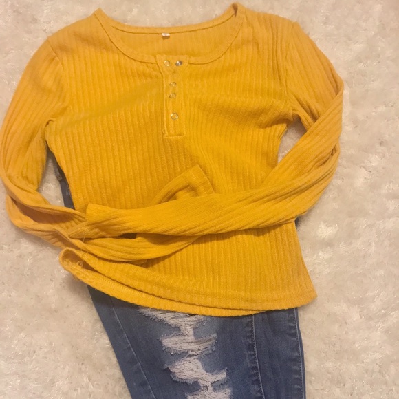 Gold Ribbed Top - Picture 5 of 6